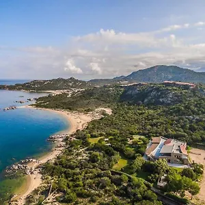 Boho Chic In Sardegna , Porto Istana Italia